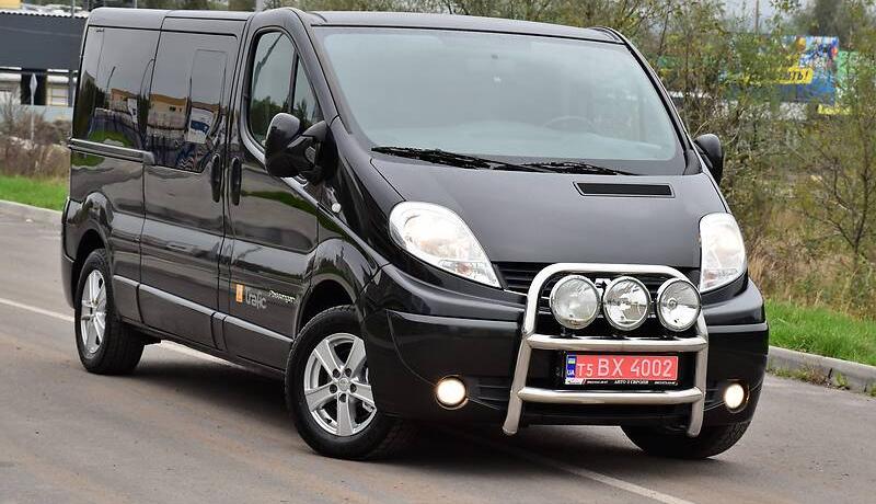 Renault Trafic пасс. Long   2013