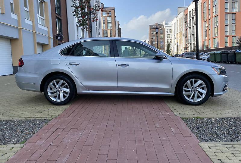 Volkswagen Passat B8 SE  2.0TSI 2017