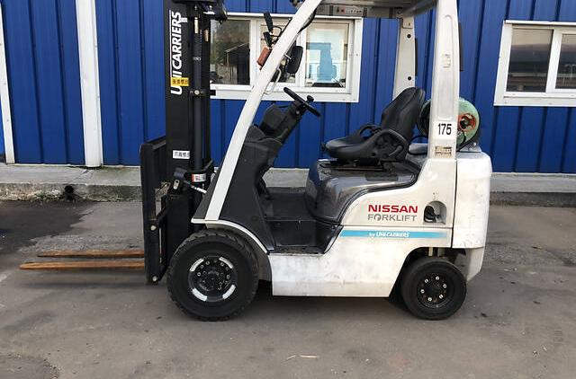Nissan FG 15 2015