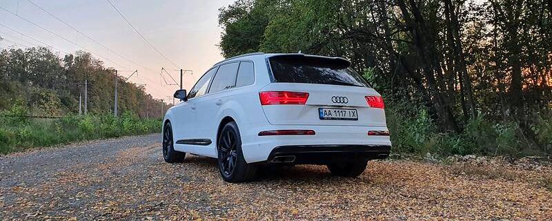 Audi Q7 2016