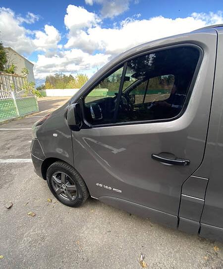 Renault Trafic пасс. 2015