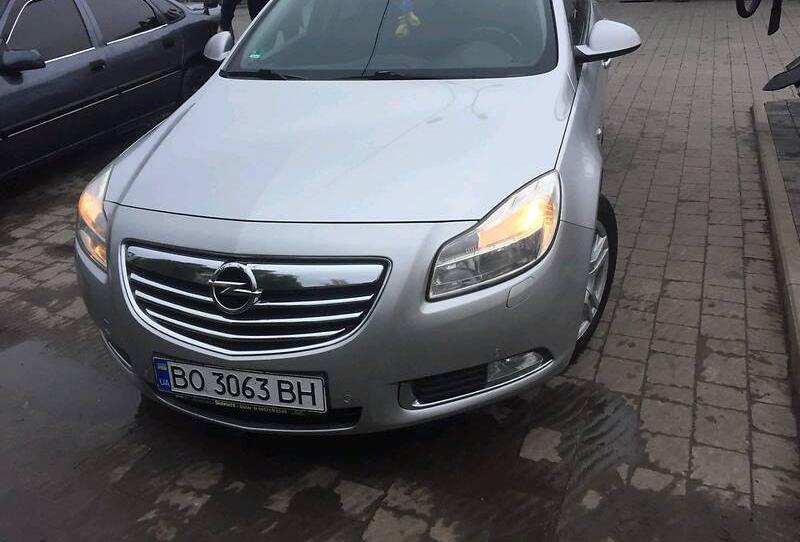 Opel Insignia sports tourer 2012