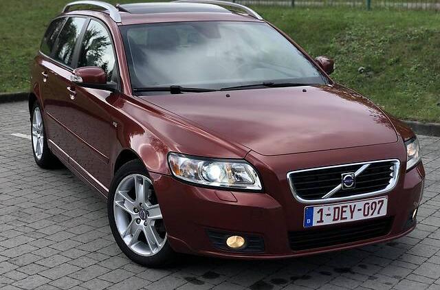 Volvo V50 INDIVIDUAL 2010