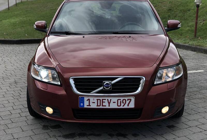 Volvo V50 INDIVIDUAL 2010