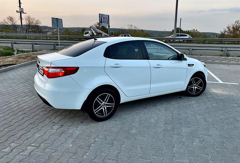Kia Rio 2012