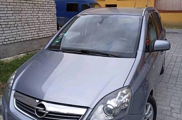 Opel Zafira Cosmo 2010