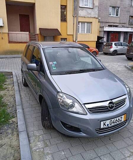 Opel Zafira Cosmo 2010
