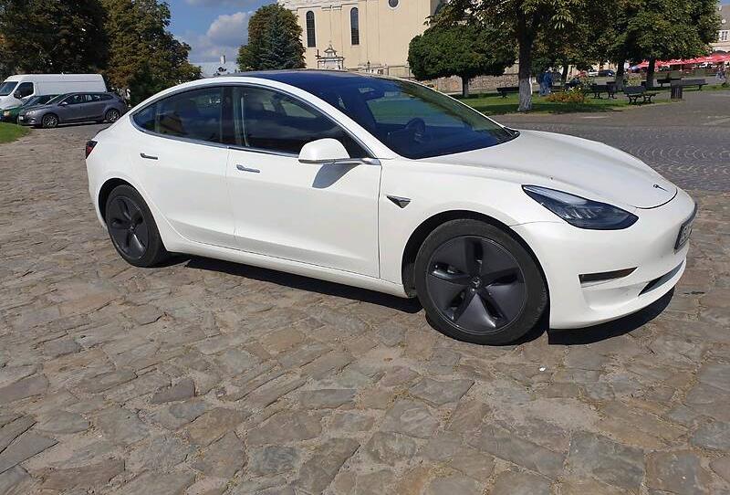 Tesla Model 3 long Range  premium  2018
