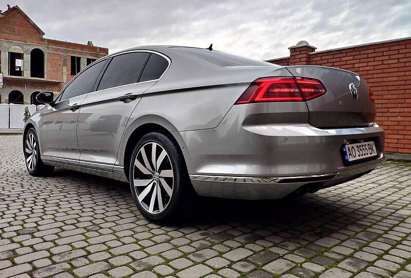 Volkswagen Passat B8 2015