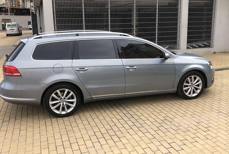 Volkswagen Passat B7 HIGHLINE 2012