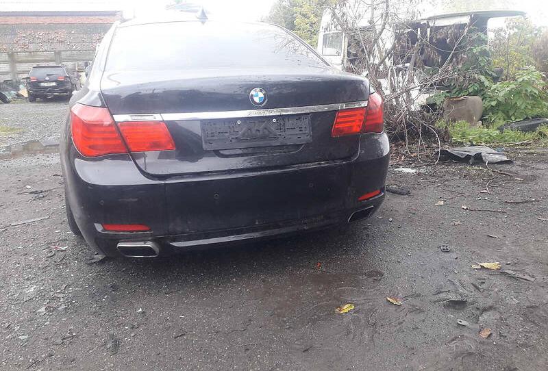BMW 740 2012