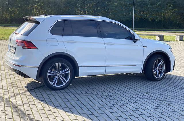 Volkswagen Tiguan DCC.WEBAST.DINAUD 2016