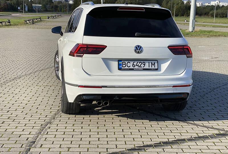 Volkswagen Tiguan DCC.WEBAST.DINAUD 2016