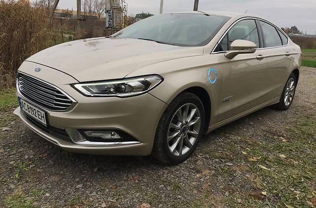 Ford Fusion Plug in 2017