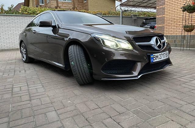 Mercedes-Benz E 200 AMG 2013