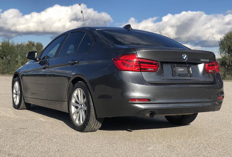 BMW 320 sport  2016