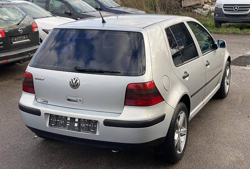 Volkswagen Golf IV MPI 2002