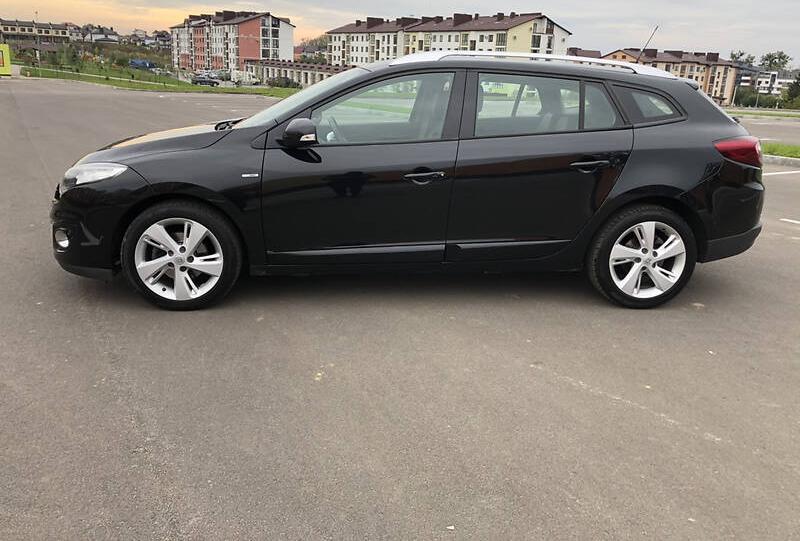 Renault Megane Bose  2012