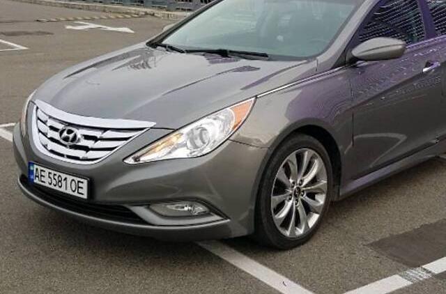 Hyundai Sonata SE 2012