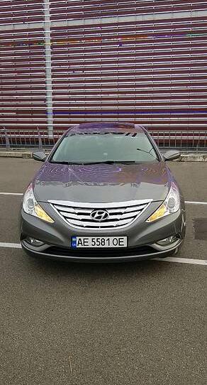 Hyundai Sonata SE 2012