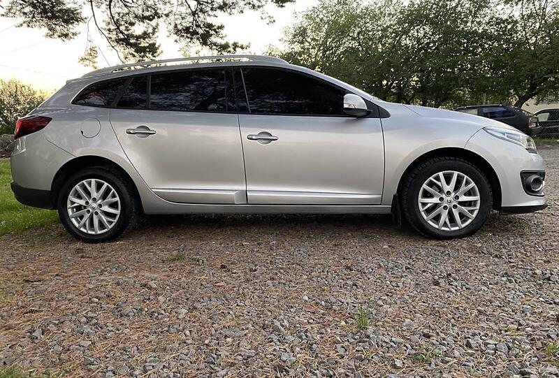 Renault Megane GrandTour 2014