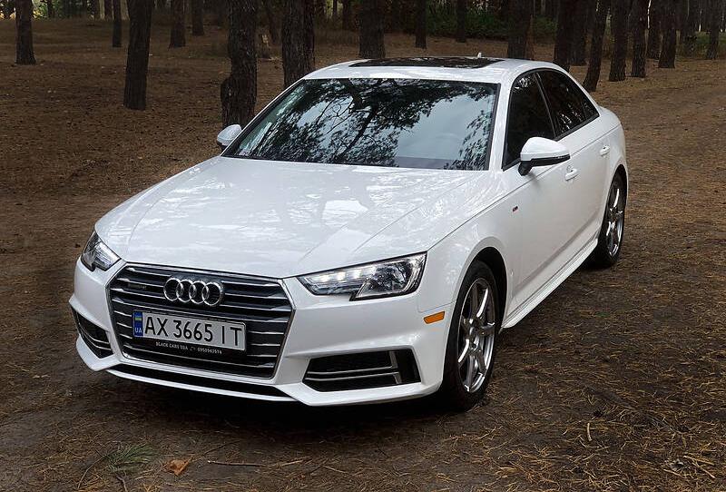 Audi A4 S line  Quattro  2016