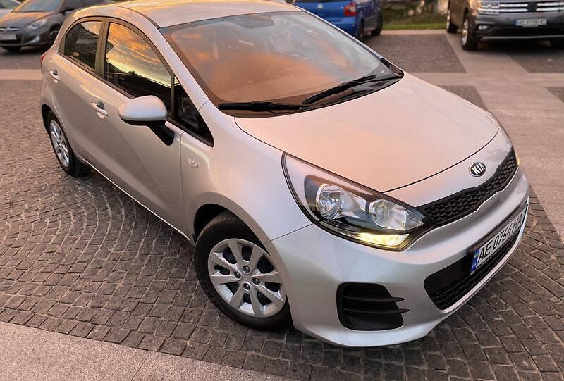 Kia Rio Official 2016
