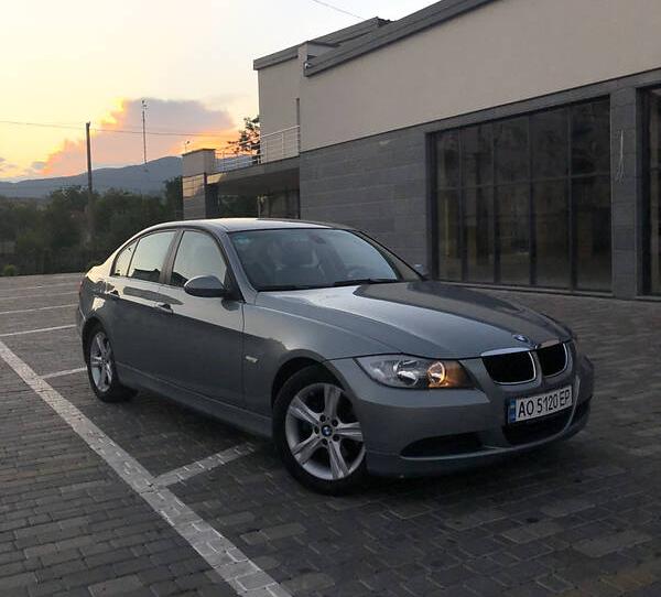 BMW 320 2007