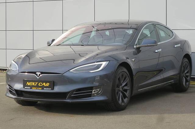 Tesla Model S Long Range Plus 2020