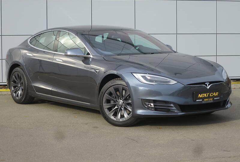 Tesla Model S Long Range Plus 2020