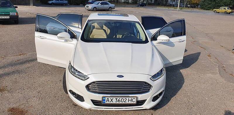 Ford Fusion SE 2014