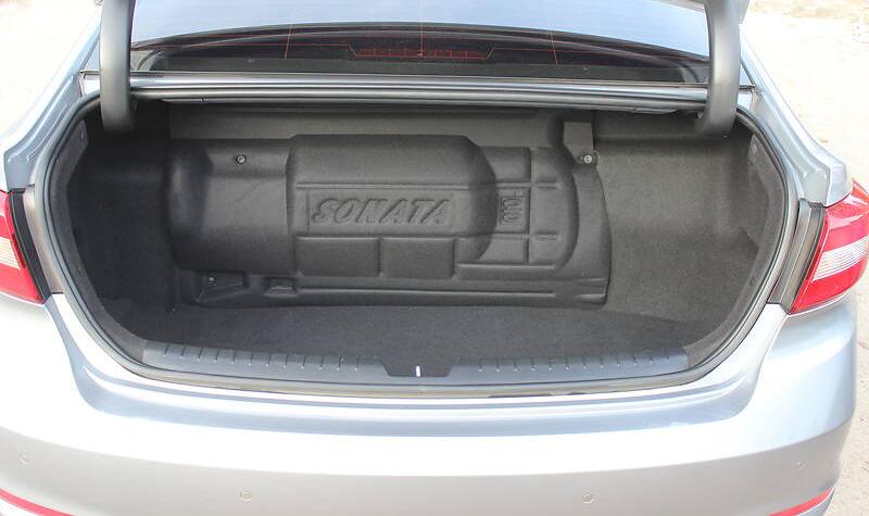Hyundai Sonata Premium 2016