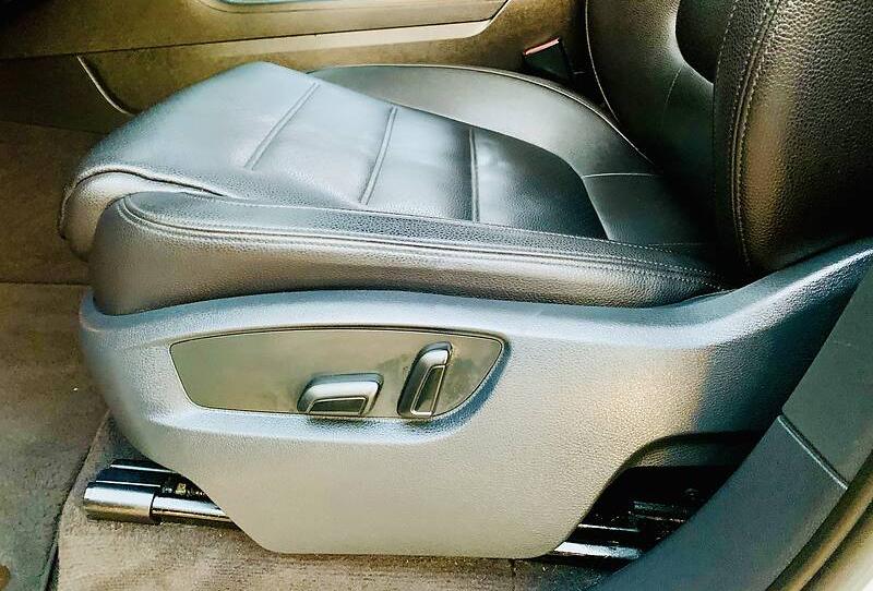 Volkswagen Touareg FULL 2013