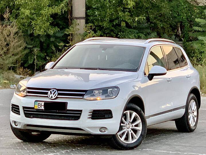 Volkswagen Touareg NE KRAWEN.3.0DIZEL 2012