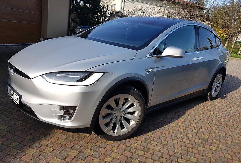 Tesla Model X 2016