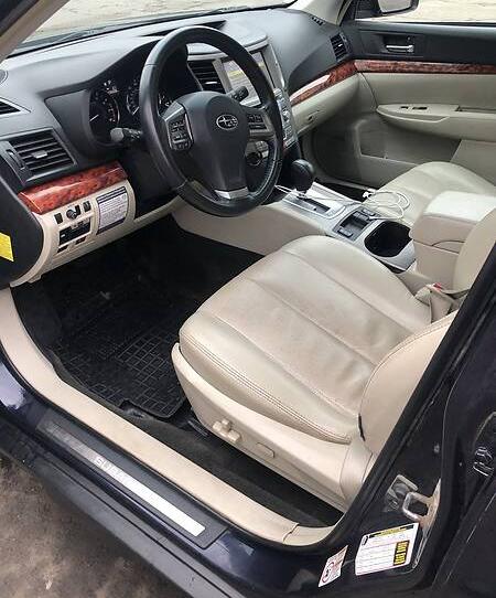 Subaru Outback 2012