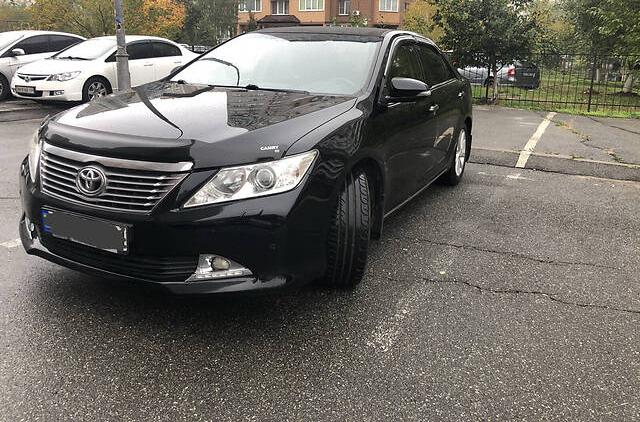 Toyota Camry 3.5  v6 2012