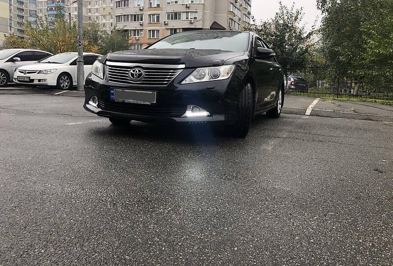 Toyota Camry 3.5  v6 2012