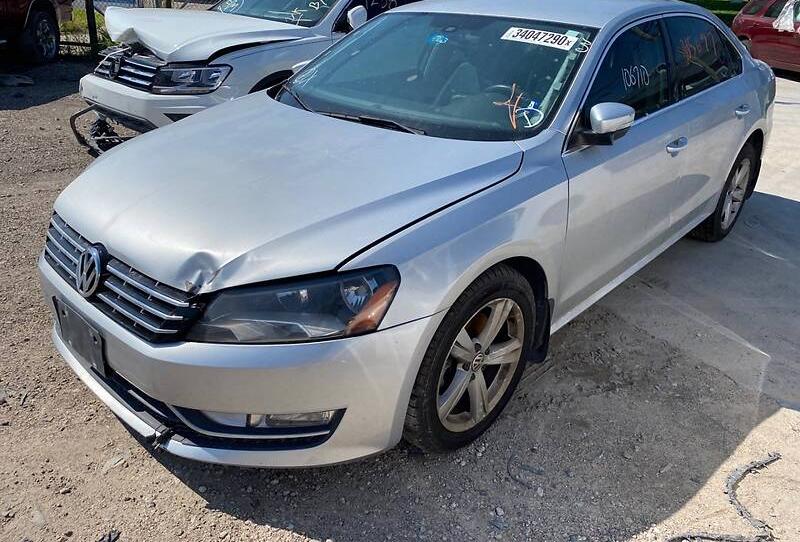 Volkswagen Passat B7 SE 2013