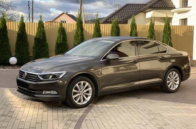 Volkswagen Passat B8 Officialne avto 2015