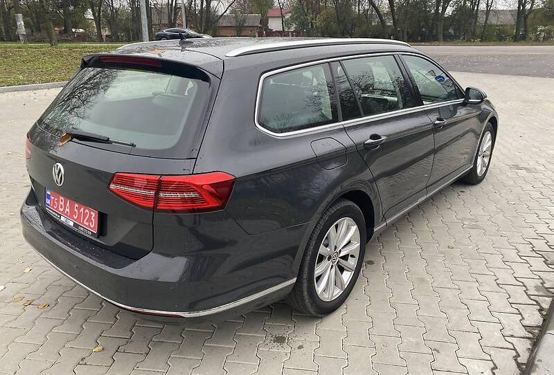 Volkswagen Passat B8 HIGHLINE 2.0 2018