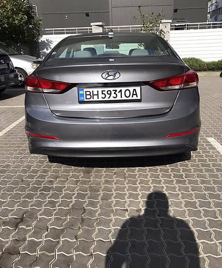 Hyundai Elantra 2016