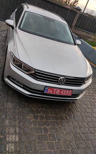 Volkswagen Passat B8 Comfort DISTRON DSG 2017