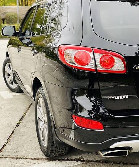 Hyundai Santa FE   2013