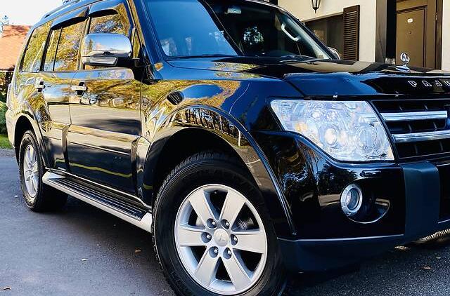 Mitsubishi Pajero Wagon Oficial  2009