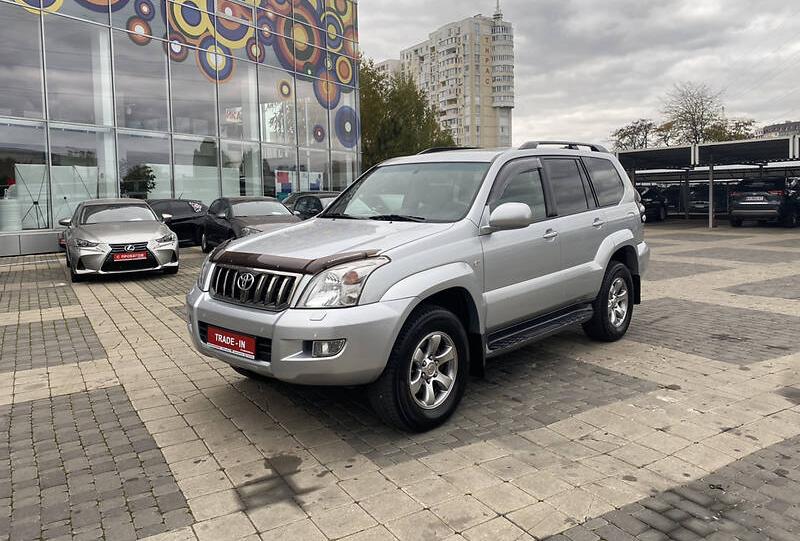 Toyota Land Cruiser Prado 120 Official  2008