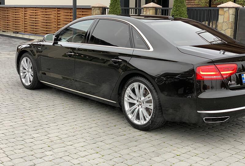 Audi A8 L Official 6.3FSI 2012