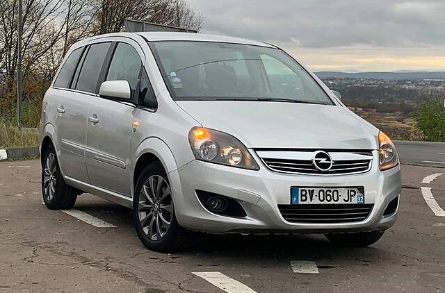 Opel Zafira B 1.6 Ecotec 7 mest  2011