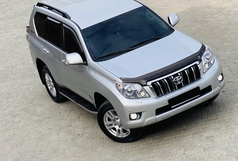 Toyota Land Cruiser Prado 150 KAK NOVAIA 2012