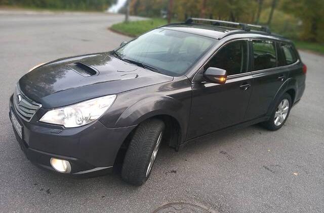 Subaru Legacy Outback 2010AWD 2009